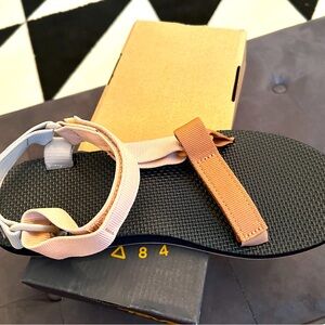 Teva Women’s Original Sandals - Size 11, Maple Sugar Multi